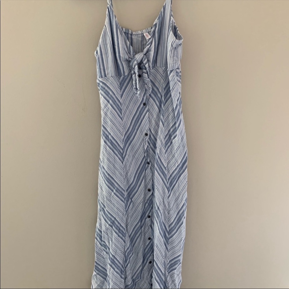 COPY - Blue & white butting down dress that ties at bust